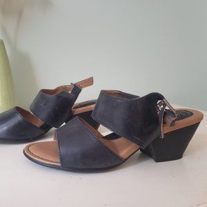 B.O.C. Black Strap Sandals, Women's Size 8